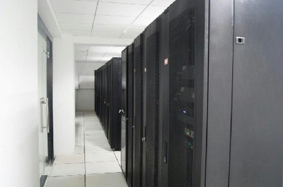 服务器租用、托管产品直降千元,人和网
